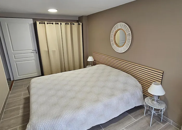 Апартаменты Le Gros Chene